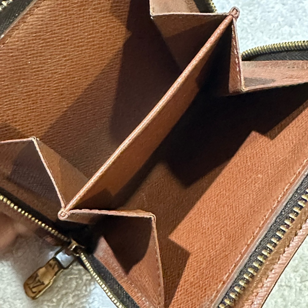 Louis Vuitton Brown Monogram Compact Wallet - Picture 4 of 6